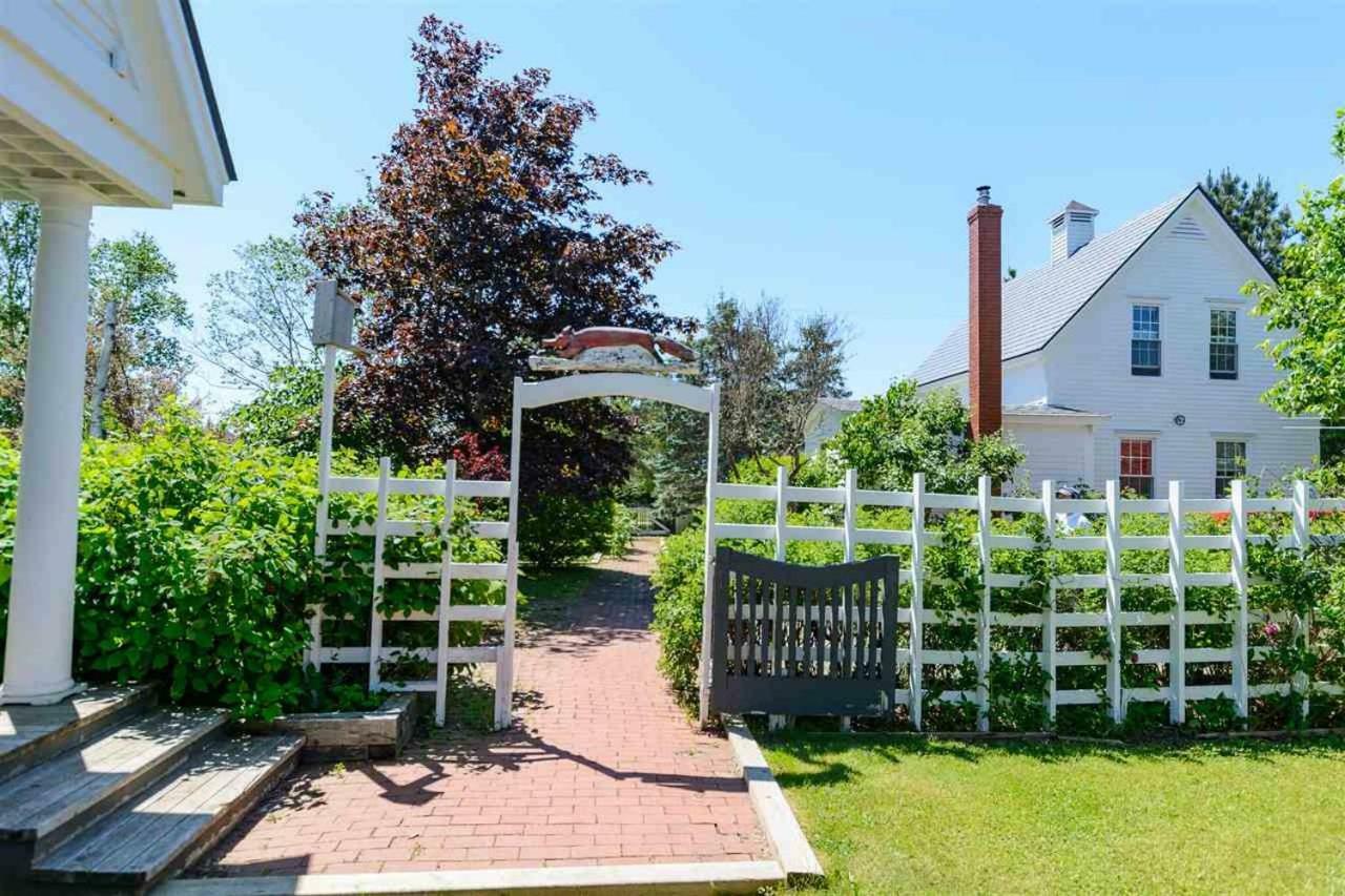 Fox Point Inn Parrsboro Екстер'єр фото