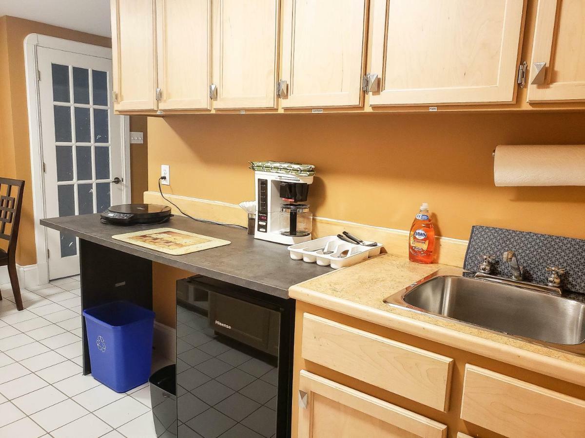 Fox Point Inn Parrsboro Екстер'єр фото